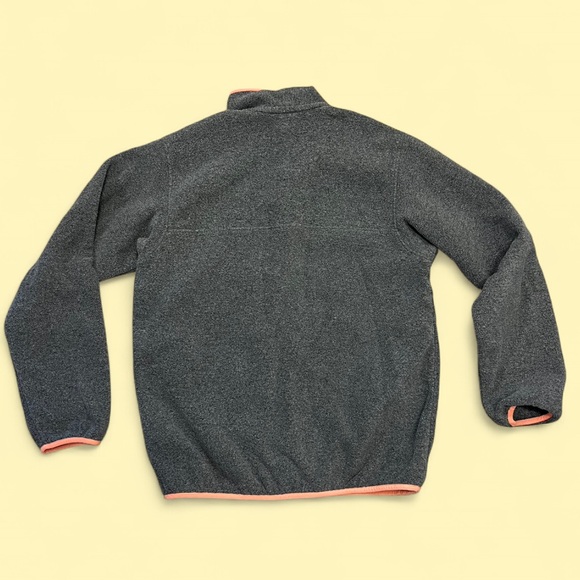 Gray Patagonia Synchilla fleece - Picture 2 of 3